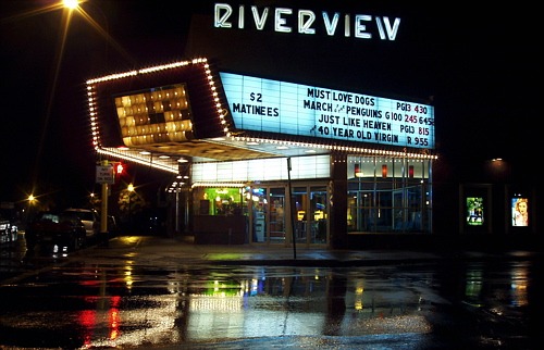 Riverview Theater Exterior