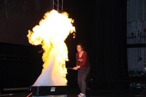 Public Energy and U Show. For grades 3-8 - University of Minnesota College of Science & Engineering
