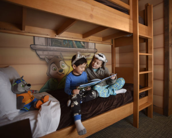Kids enjoying a family guest room at Great Wolf Lodge in Bloomington, Minnesota