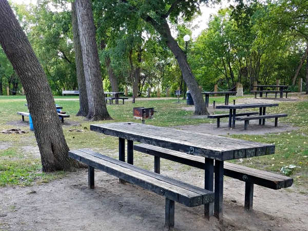 Pillsbury Park Picnic Area at Father Hennepin Bluff Park in MInneapolis, MN