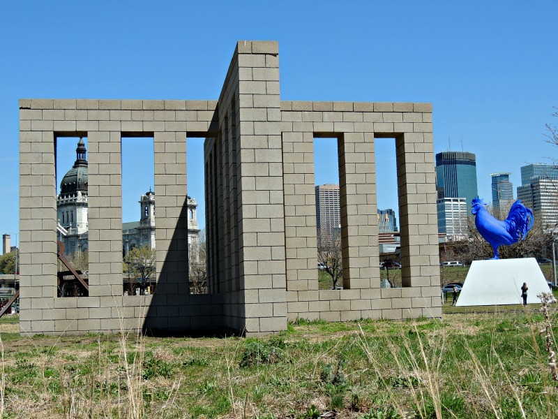 X with Columns by Sol LeWitt at Minneapolis Sculpture Garden, Minneapolis, Minnesota